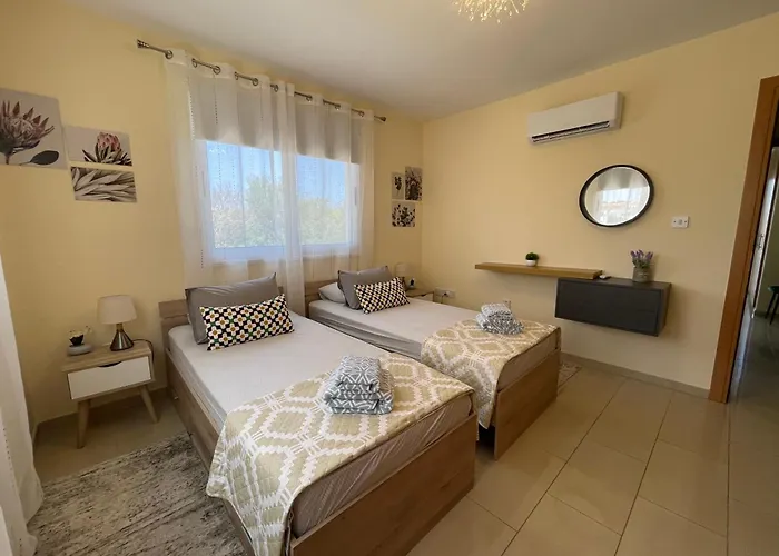 アパート Nissi Beautiful アヤナパ